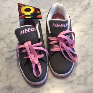 Heelys size 6 youth women’s euro 38